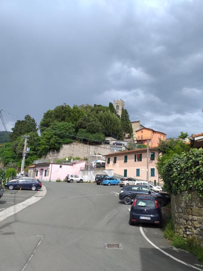 Casa Di Vecchio Borgo Villa Sarzana Exterior foto